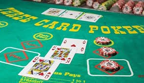 Người chơi Việt Nam tham gia nổ hũ jackpot trên điện thoại di động tại f8pet